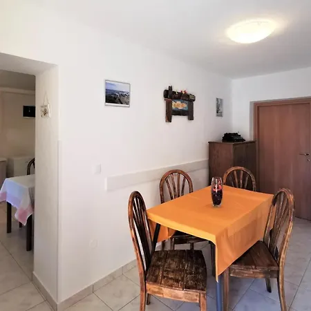 Διαμέρισμα 1 Bedroom Amazing In *