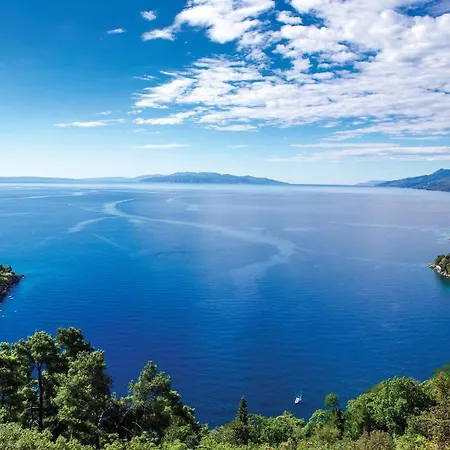1 Bedroom Amazing In Rubesi
